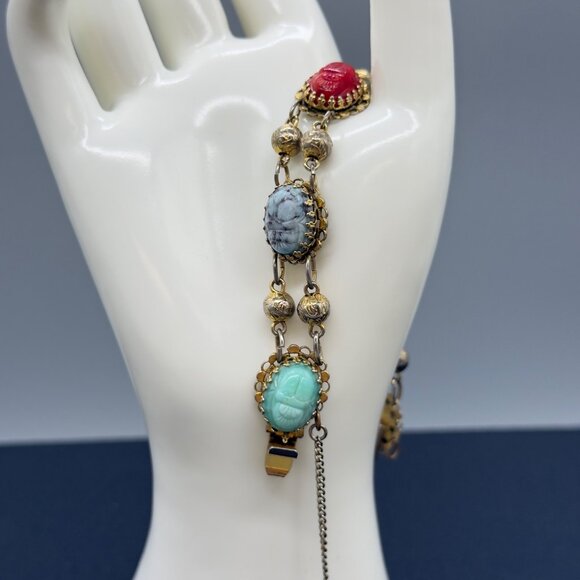 Vintage FREIRICH Gold Tone Filigree Scarab Bracelet Glass Stones w/ Safety Chain - Picture 13 of 16